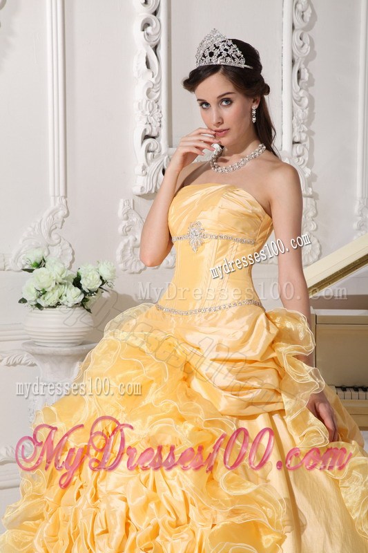 Pretty Chapel Train Taffeta Beading Ruched Quince Dresses