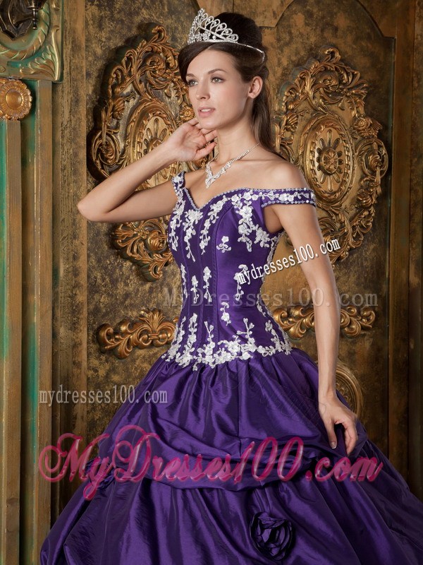 Off the Shoulder Purple Ruffles Quince Dresses with Embroidery