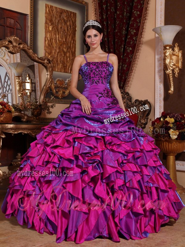 Two-toned Purple Spaghetti Straps Puffy Quince Dress with Pick Ups