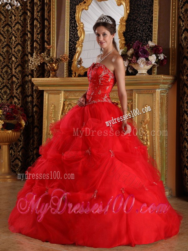 Red Ball Gown Floor-length Dresses for Quince with Embroidery
