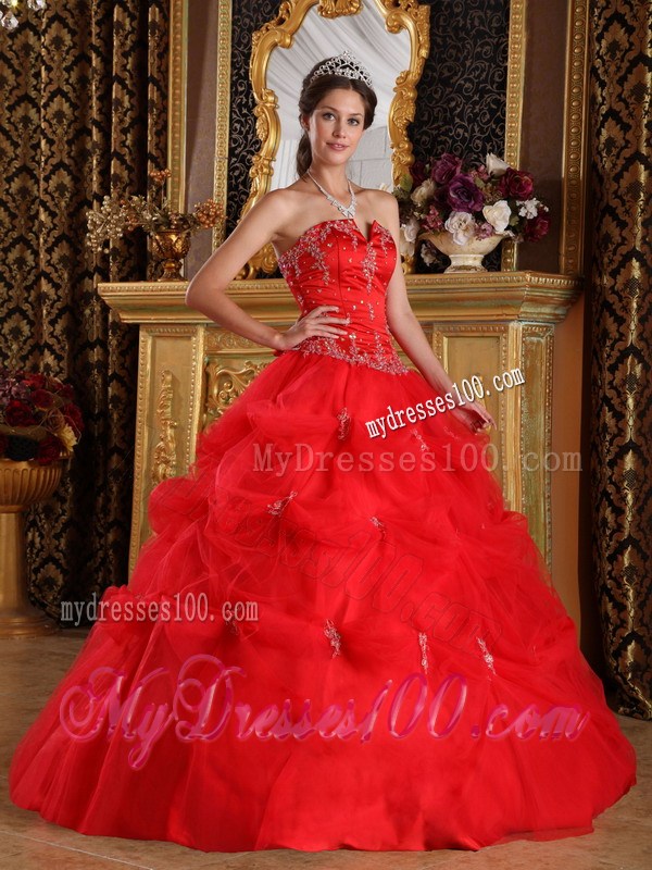 Red Ball Gown Floor-length Dresses for Quince with Embroidery
