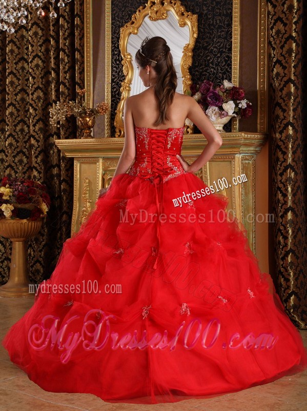 Red Ball Gown Floor-length Dresses for Quince with Embroidery