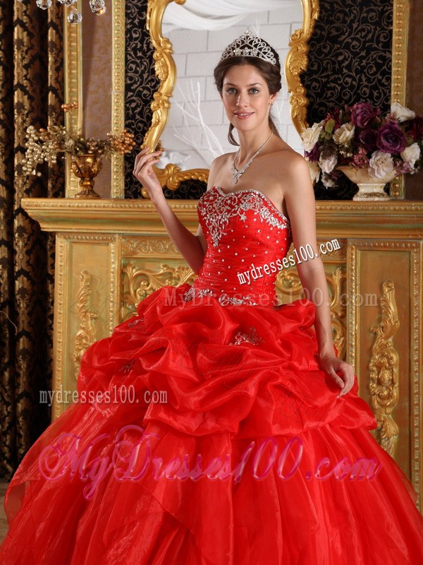 Pretty Red Ruched Quince Dress with Appliques and Beadings