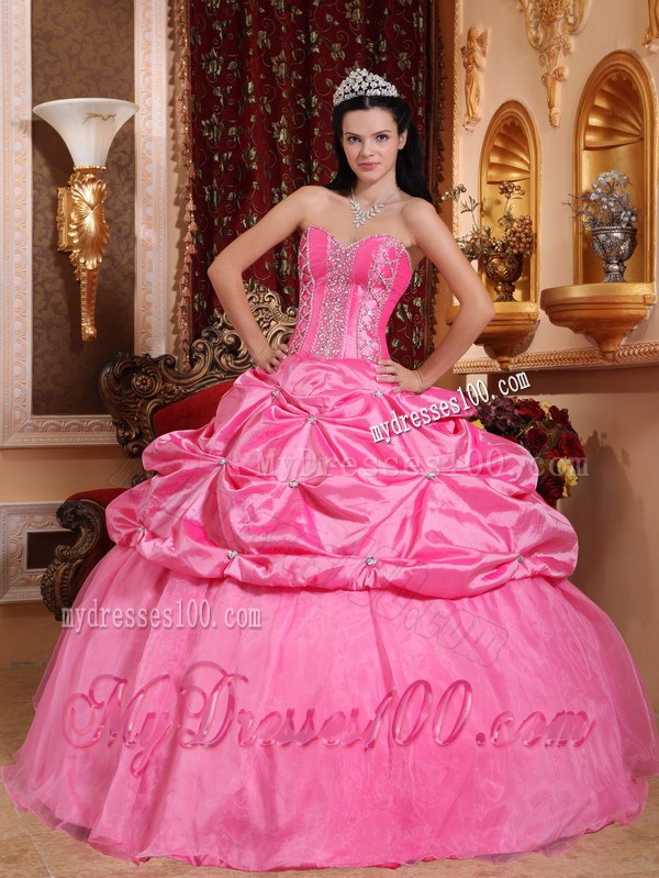 Sweetheart Ruched Taffeta Quince Dresses with Appliques