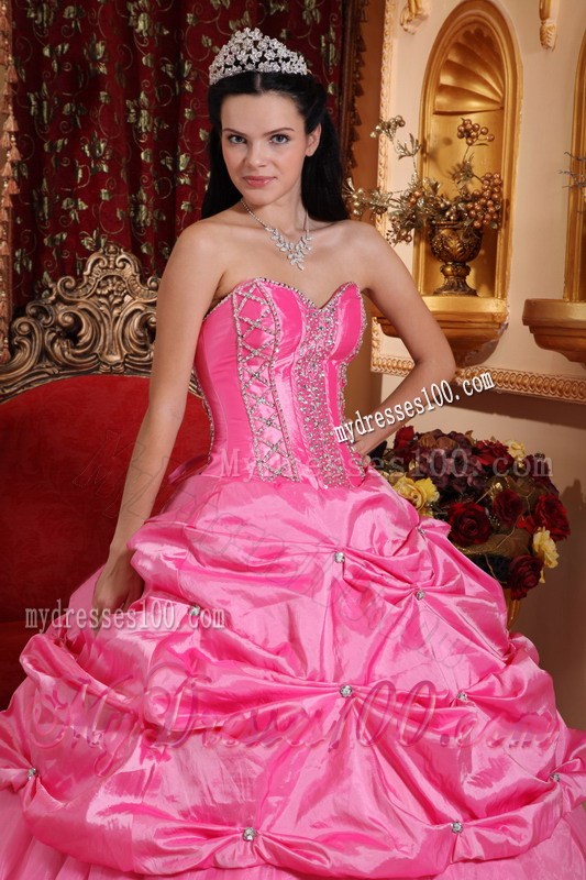 Sweetheart Ruched Taffeta Quince Dresses with Appliques