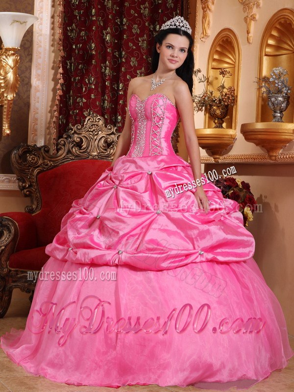 Sweetheart Ruched Taffeta Quince Dresses with Appliques