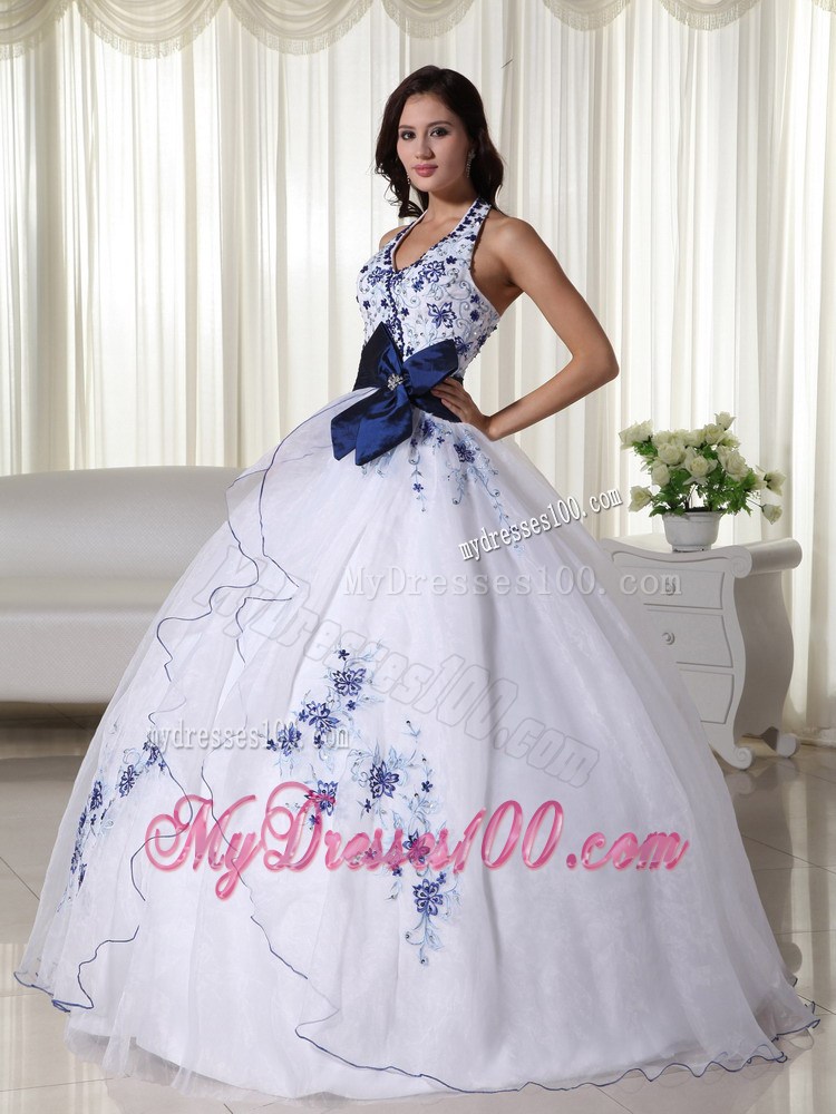 White Ball Gown Halter Appliques Quinceanera Dress with Hand Flowers