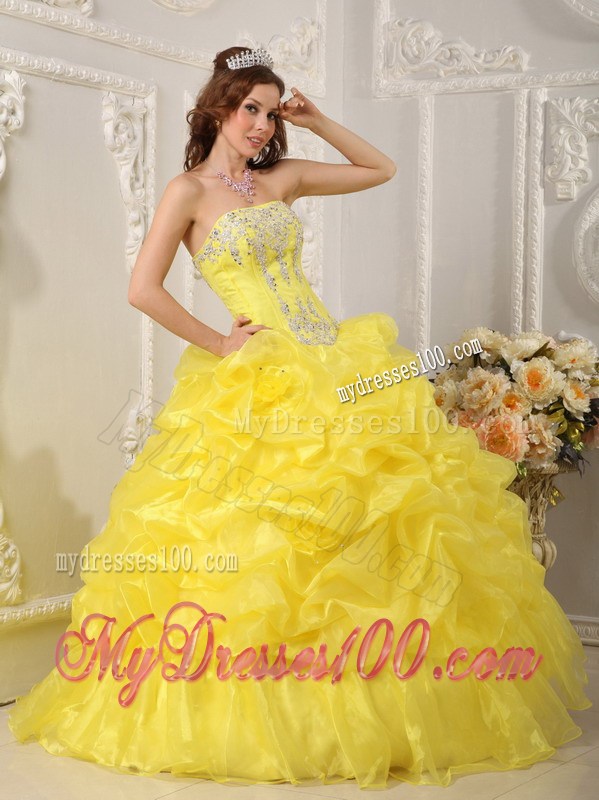 Yellow Lace-up Bodice with Rolling Flowers Quinceanera Dresses