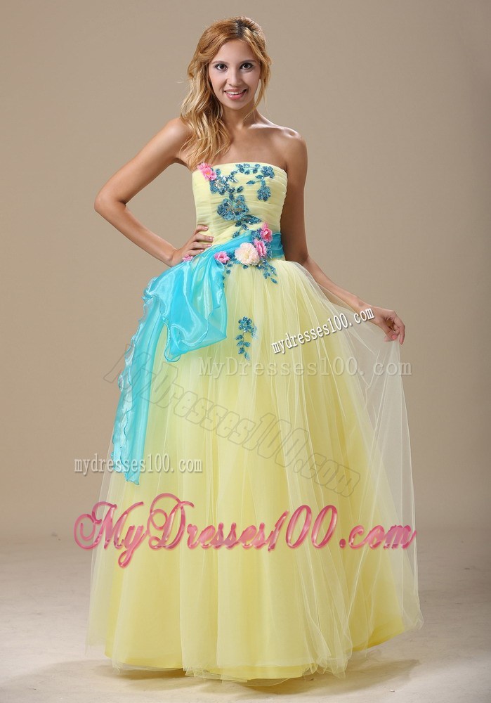 Hot Light Yellow Appliques and Ruche Prom Dress With Sash