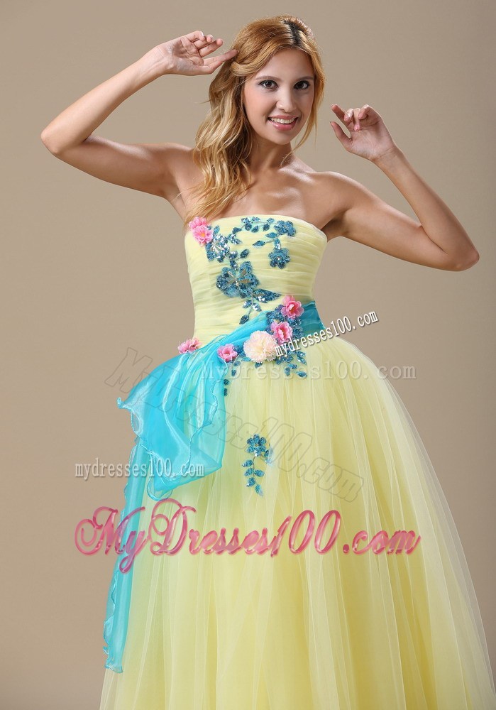 Hot Light Yellow Appliques and Ruche Prom Dress With Sash