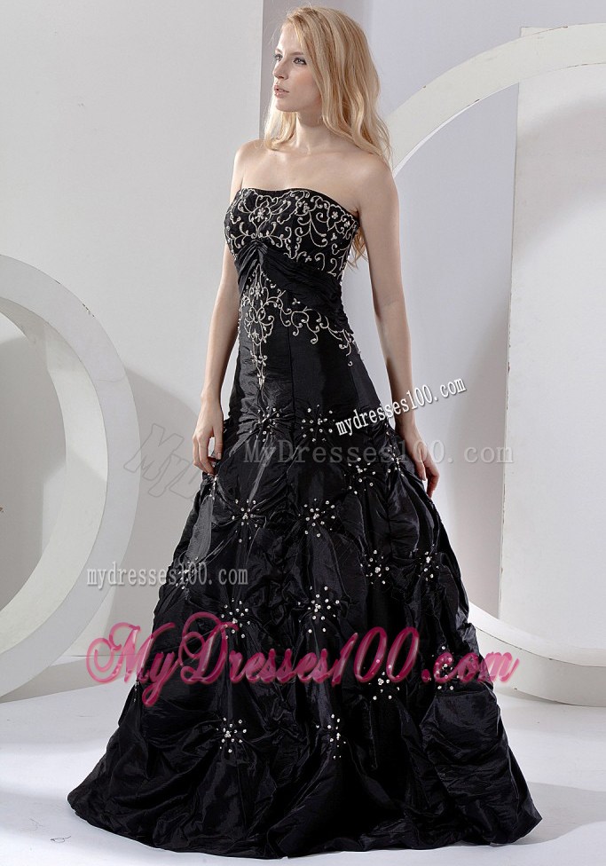 Embroidery Beading Decorated Bodice Black Evening Dress