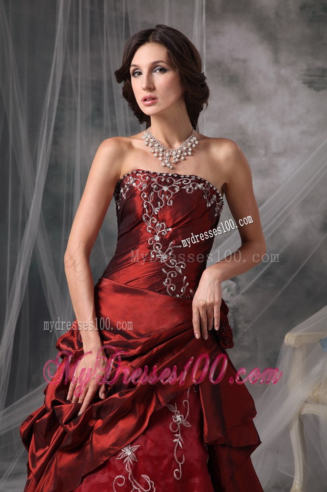 Burgundy Princess Strapless Evening Dress Appliques