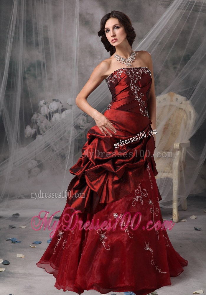 Burgundy Princess Strapless Evening Dress Appliques