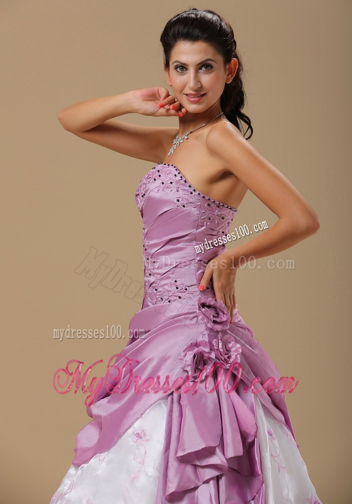 Pretty Embroidery and Hand Made Flowers Evening Dress