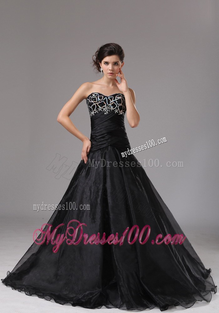 Sweetheart Black Evening Dress With Brush Train and Beaded
