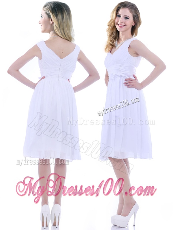 Beautiful V Neck Knee Length Chiffon Bridesmaid Dress with Bowknot