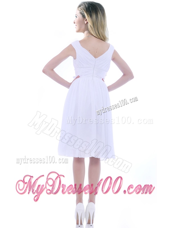 Beautiful V Neck Knee Length Chiffon Bridesmaid Dress with Bowknot