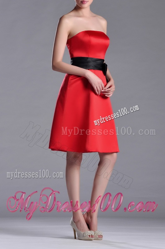 Exclusive Empire Satin Knee Length Bridesmaid Dress with Black Bowknot