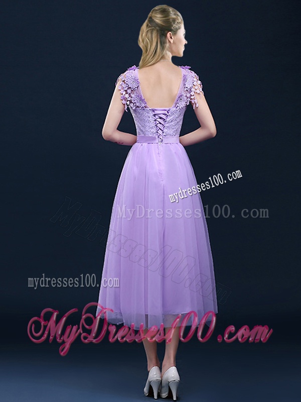 New Style Cap Sleeves Lavender Bridesmaid Dress with Lace and Appliques
