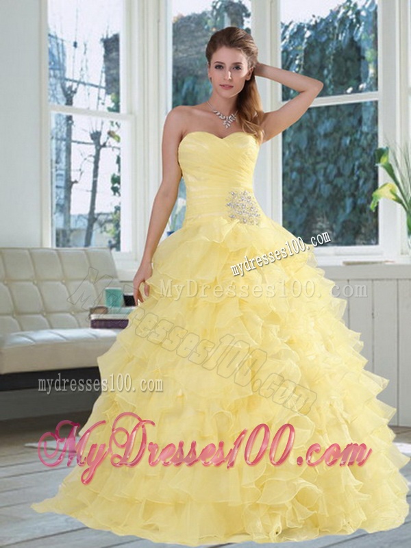 2016 Yellow Sweetheart Quinceanera Dress with Beading and Ruffled Layers