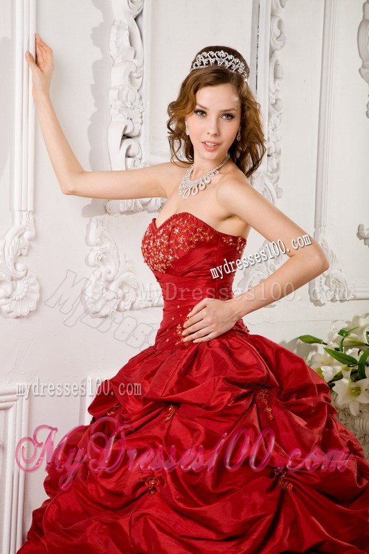 Luxury and Grace Blood Red Appliques Pick-ups Sweet 15 16 Dress