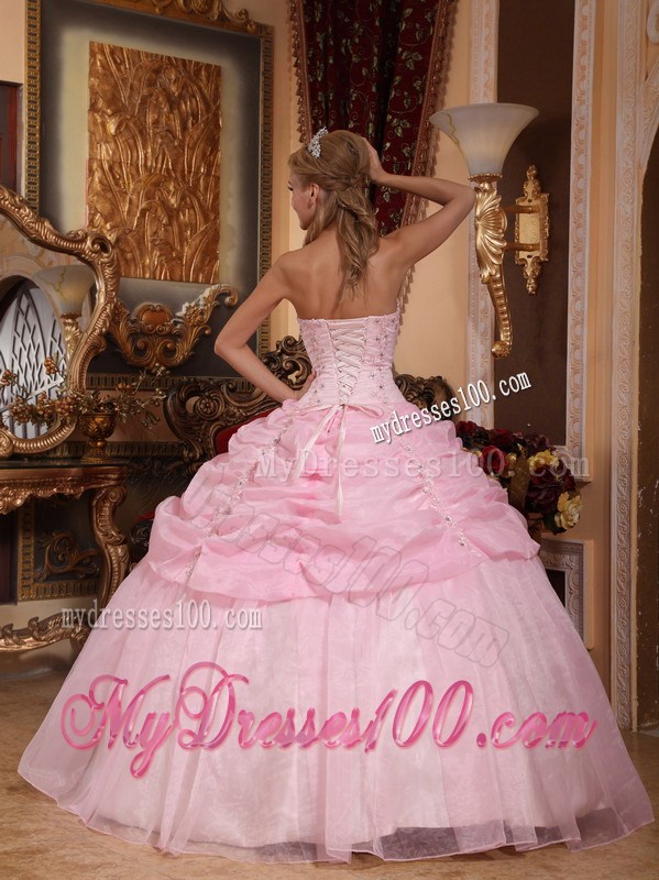 Turn Heads Appliques Ruffles Quinceanera Dresses Lace-up Back