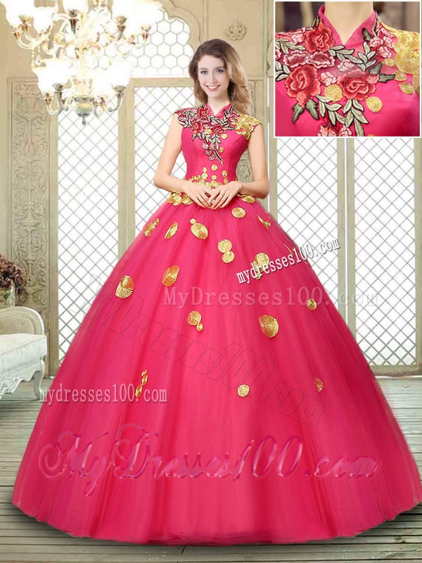 Beautiful High Neck Cap Sleeves Quinceanera Dresses with Appliques