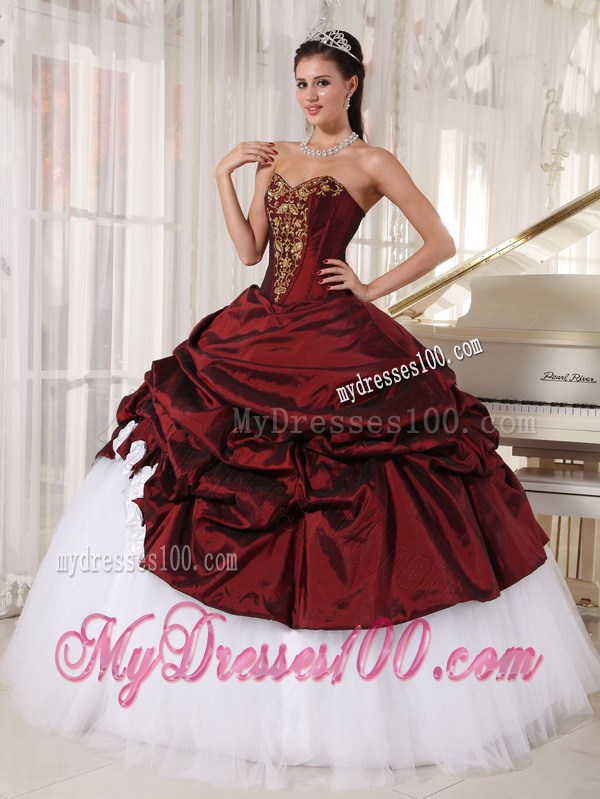 Latest Burgundy and White Quinceanera Dresses Appliques Handmade Flower