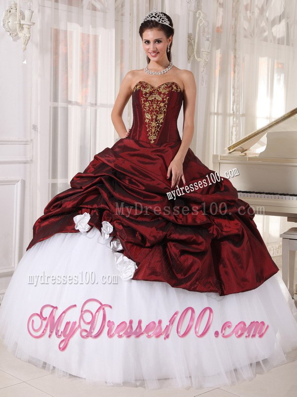 Latest Burgundy and White Quinceanera Dresses Appliques Handmade Flower