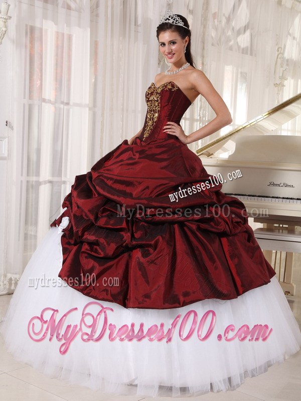 Latest Burgundy and White Quinceanera Dresses Appliques Handmade Flower