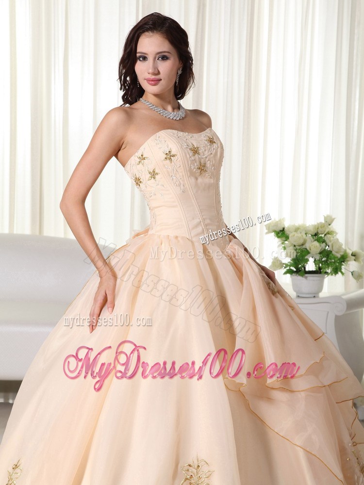 Star Embroidery Ruffles Champagne Sweet 15 Dresses in Fashion