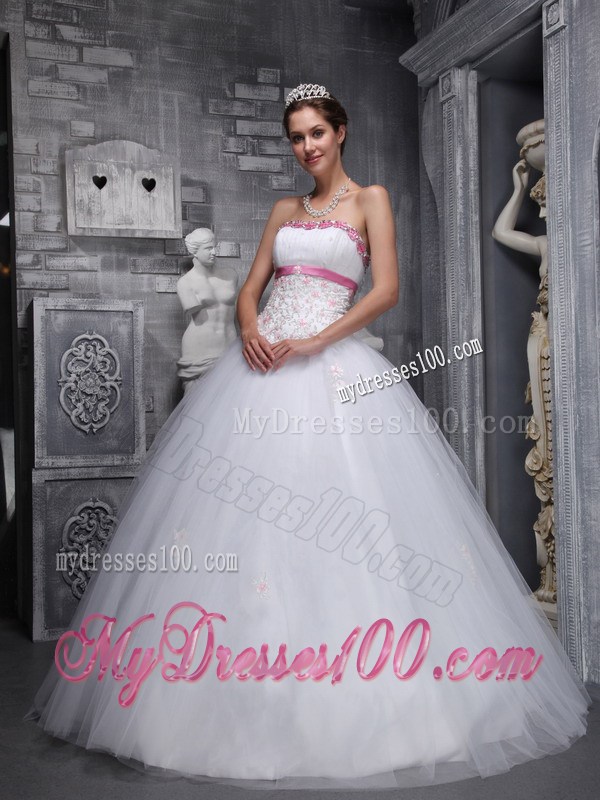 Cute Taffeta and Tulle Appliques White Quinceanera Dresses