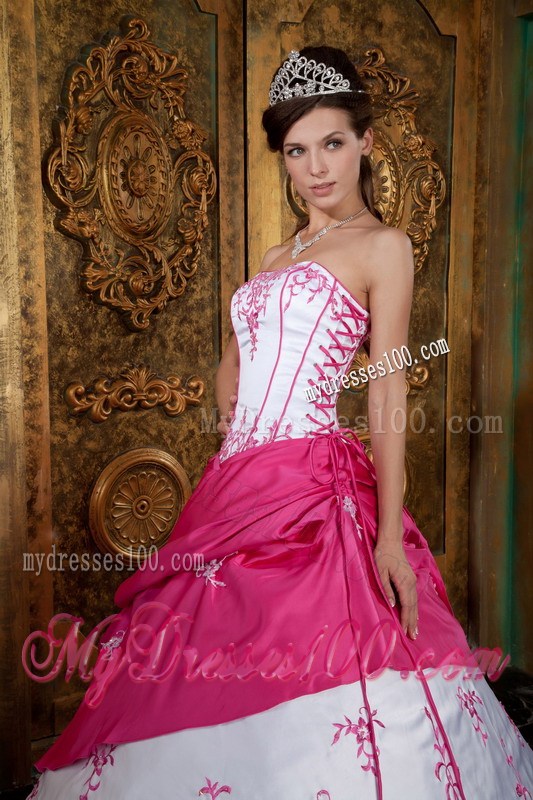 Appliques Lace-up Waist White And Hot Pink Quinceanera Dresses