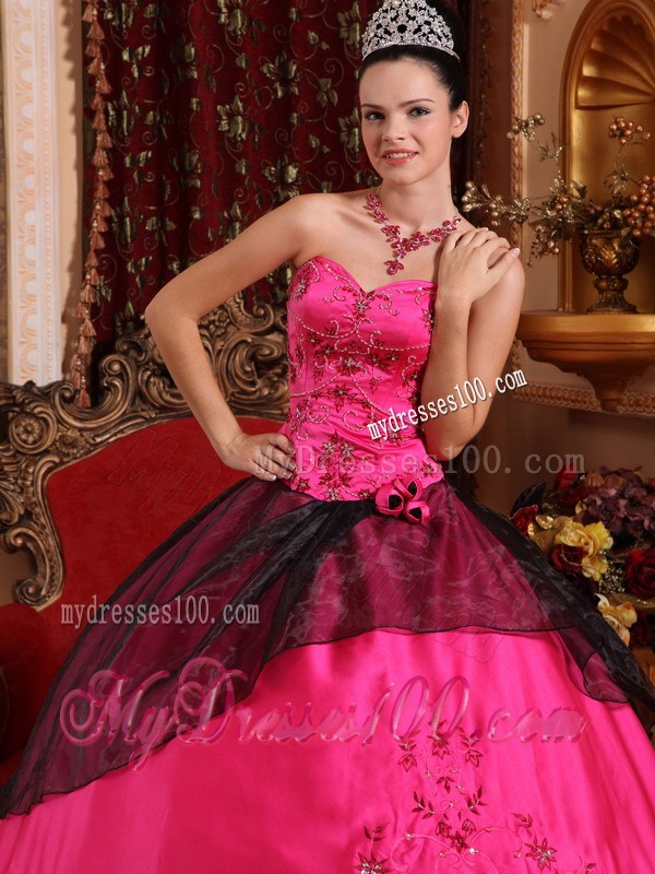 Appliques Hot Pink and Burgundy Sweetheart Quinceanera Dresses Lace-up Back