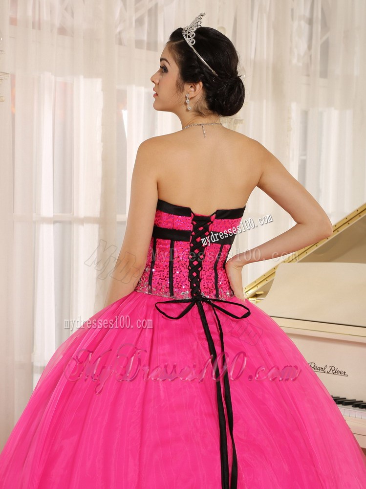Hot Pink Fitted Strapless Sweet 16 Dress with White Appliques Corset Back