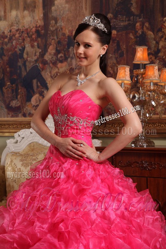 Fashionable Beaded Sweetheart Fitted Red Quinceanera Dresses Ruffles