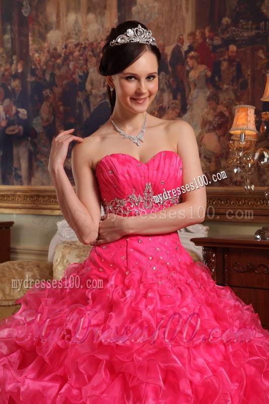 Fashionable Beaded Sweetheart Fitted Red Quinceanera Dresses Ruffles