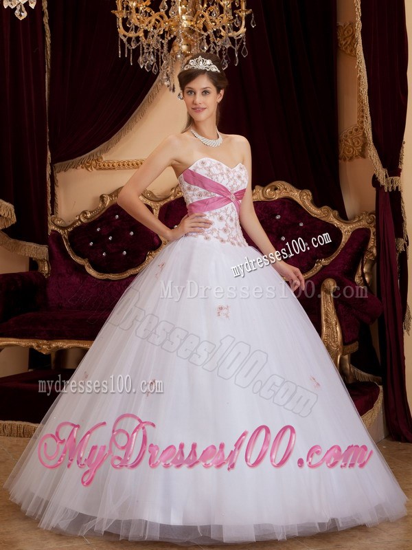 Ribbons Appliques White Quinceanera Dresses in the Mainstream