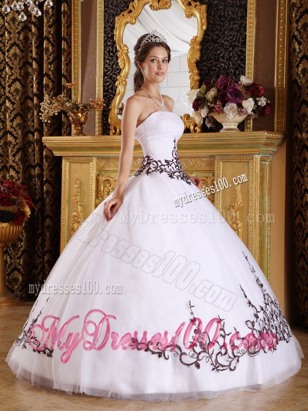 White Puffy Appliques Sweet 15 16 Party Dresses Pure Charming