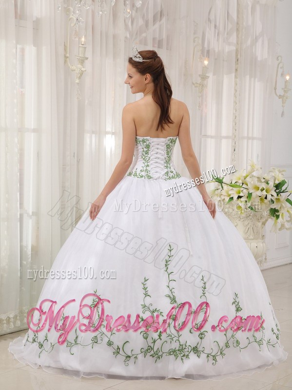 White Ball Gown Appliques Quinceanera Dresses with Spring Green Ribbon