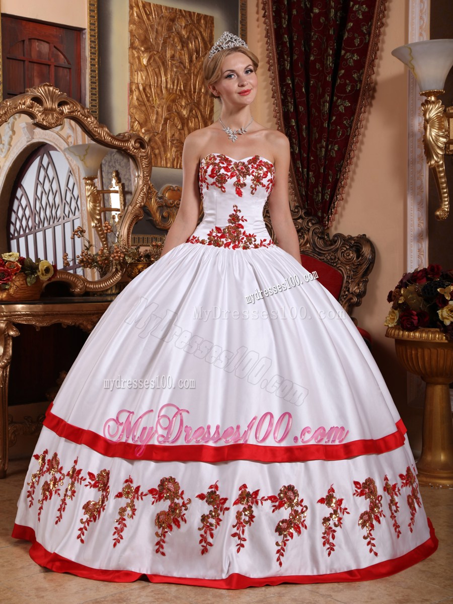 Outstanding White Fitted Quiceanera Dresses with Red Appliques
