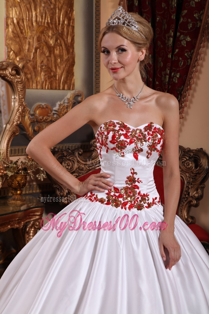 Outstanding White Fitted Quiceanera Dresses with Red Appliques