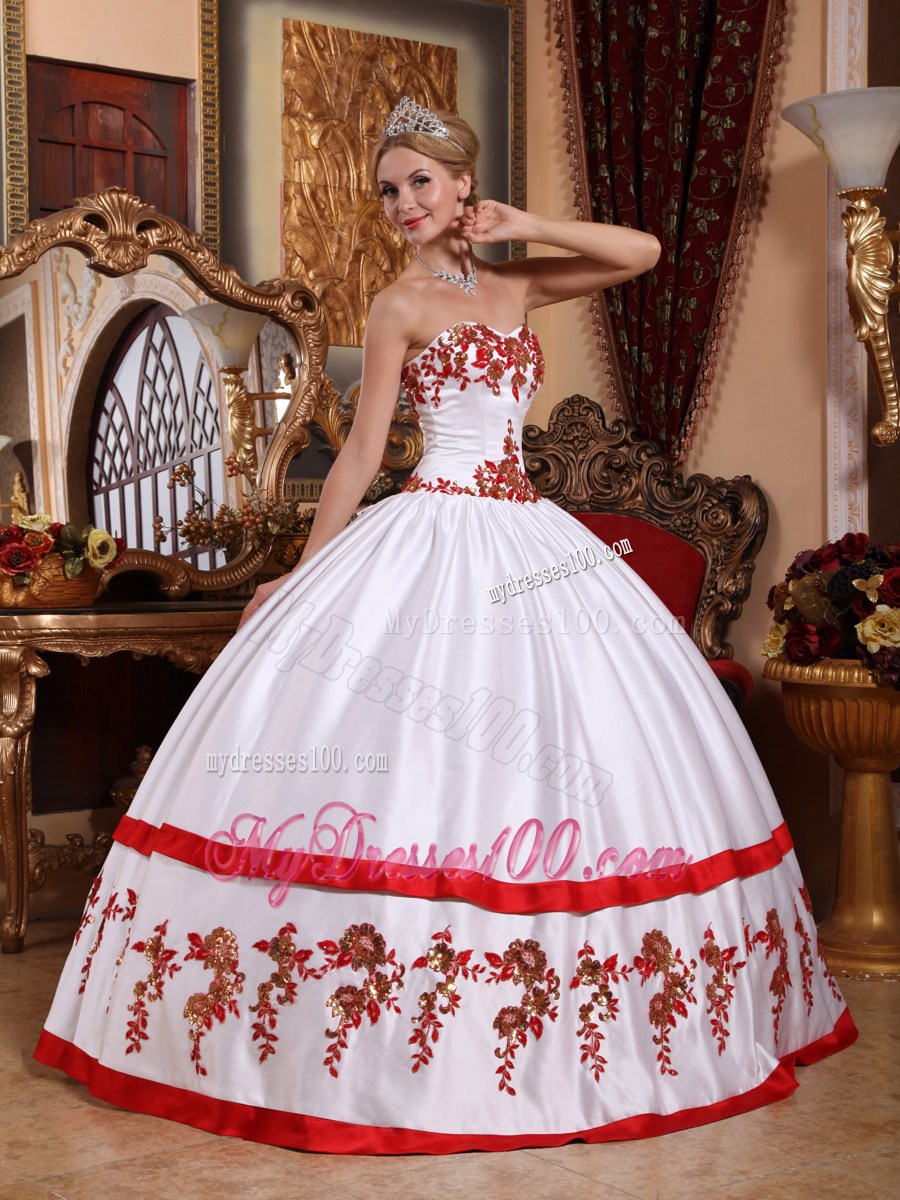 Outstanding White Fitted Quiceanera Dresses with Red Appliques