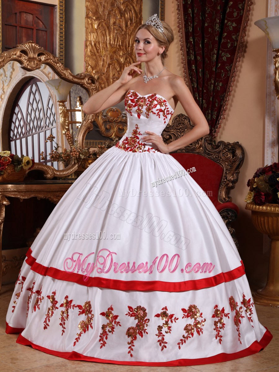 Outstanding White Fitted Quiceanera Dresses with Red Appliques