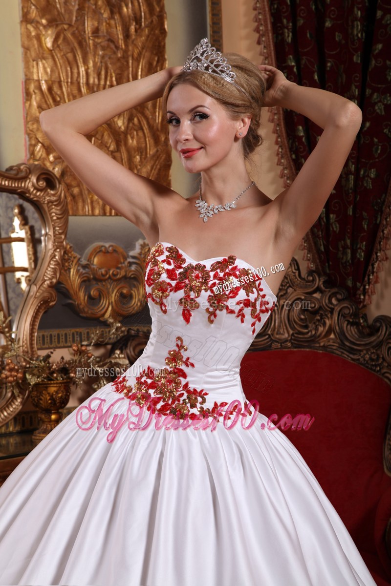 Outstanding White Fitted Quiceanera Dresses with Red Appliques