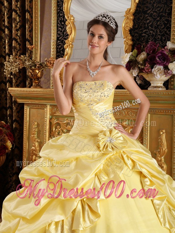 Brand New Style Pick-ups Handmade Flower Appliques Sweet 16 Dresses