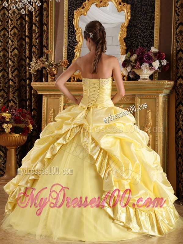 Brand New Style Pick-ups Handmade Flower Appliques Sweet 16 Dresses