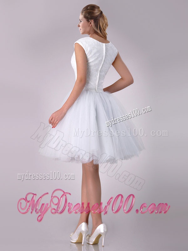 2016 Beautiful Scoop Cap Sleeves Short Lace Wedding Dress in Tulle