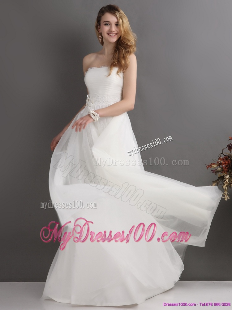 2016 Beautiful Strapless Wedding Dress with Beading and Appliques