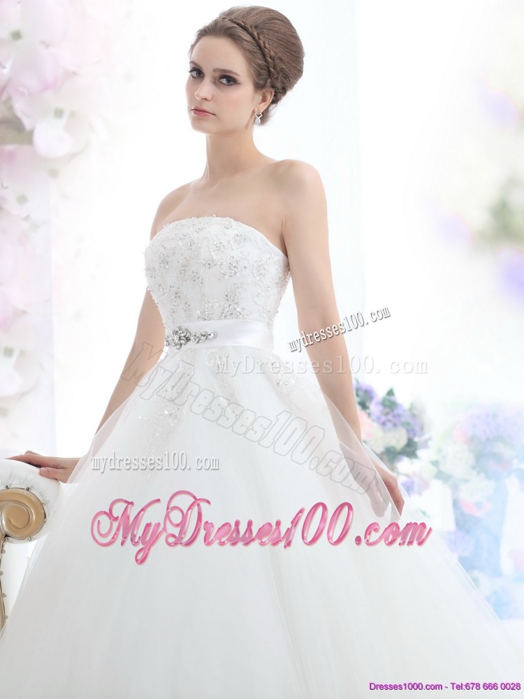 2016 Popular Strapless Beading Wedding Dress with Brush Train
